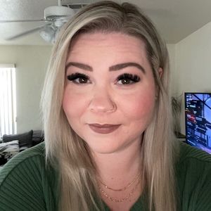 Meet your Posher, Cami